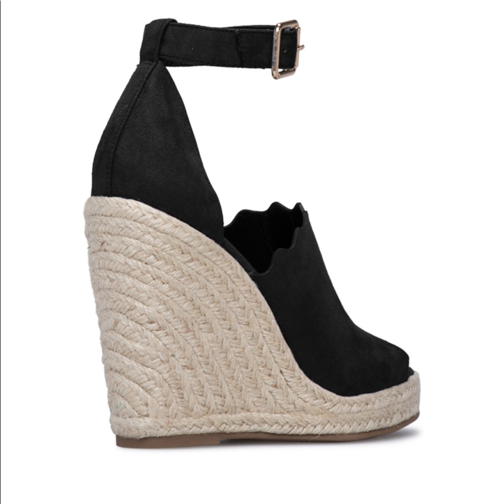 New pair of wedge - Picture 6 of 6